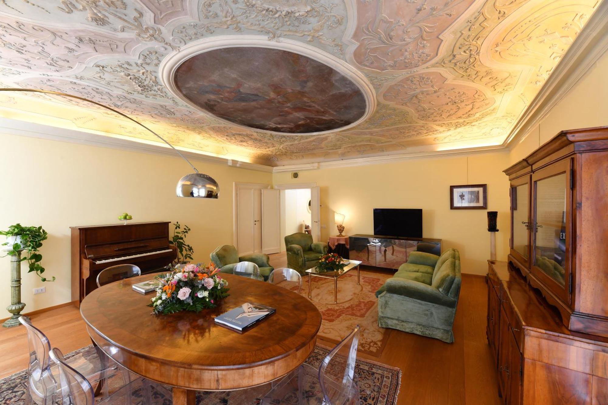 Sagredo Apartment *